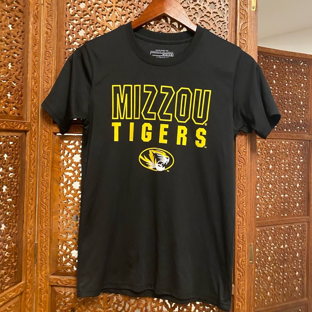 🚻 Kid’s Mizzou Tigers tshirt